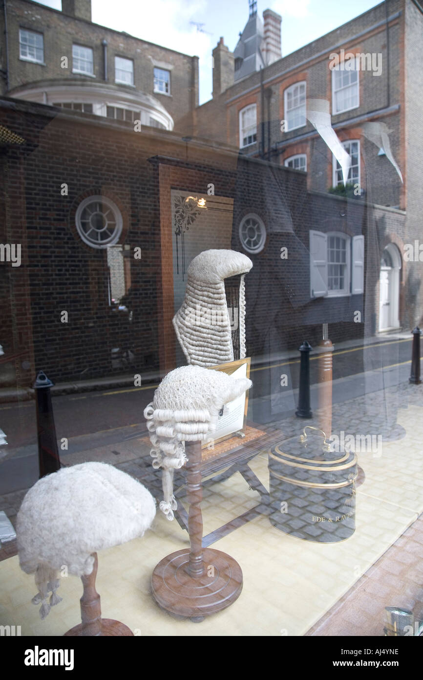 Ede And Ravenscroft Legal Wigs And Regalia Shop In Star Yard London England Stock Photo Alamy