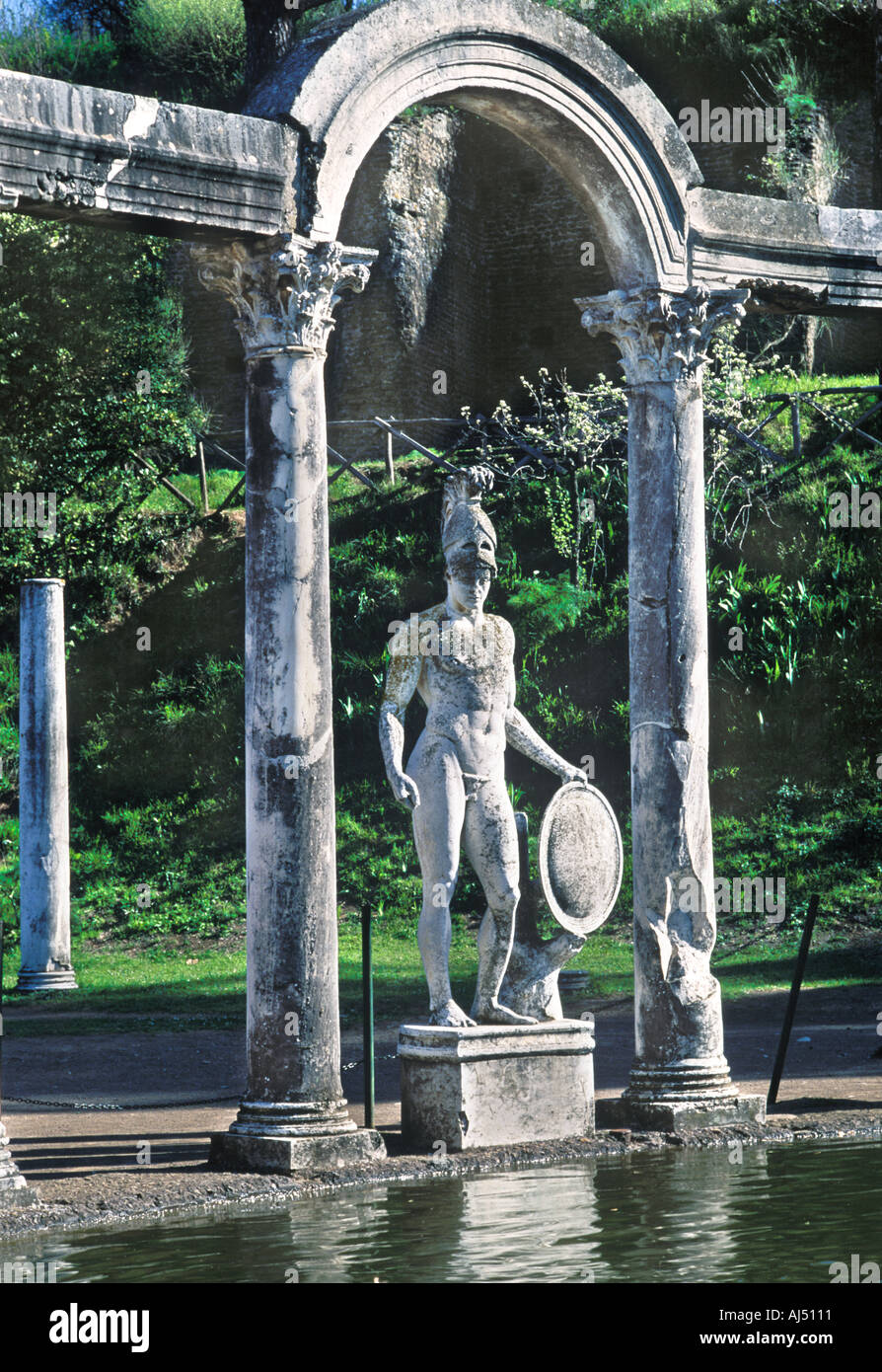 STATUE IN THE CANOPO AT THE VILLA ADRIANA TIVOLI ITALY Stock Photo - Alamy