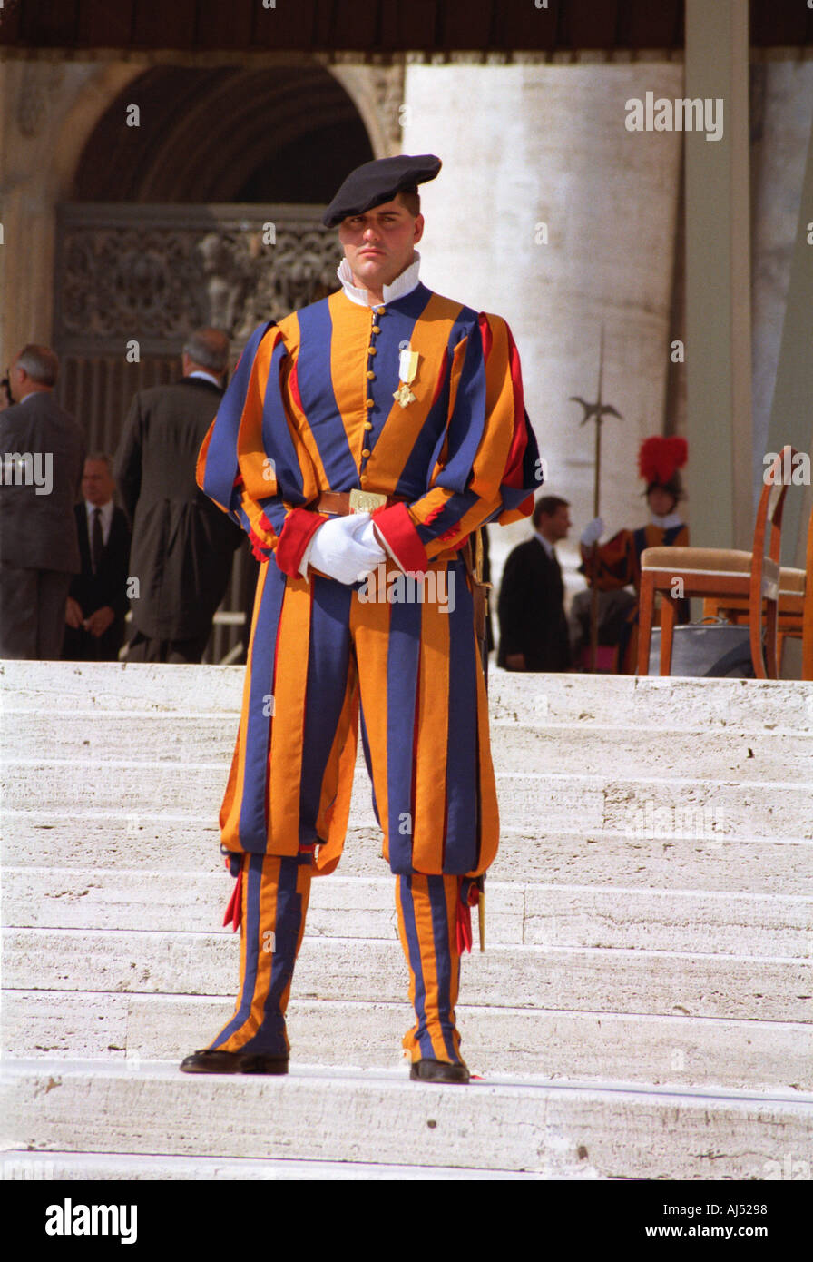 Swiss Guard on duty at the Vatican steps June 2003 Stock Photo