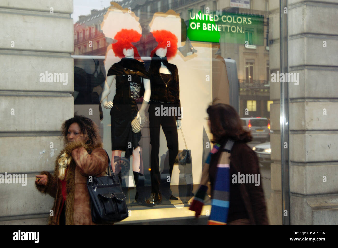 Benetton Paris boutique Stock Photo - Alamy
