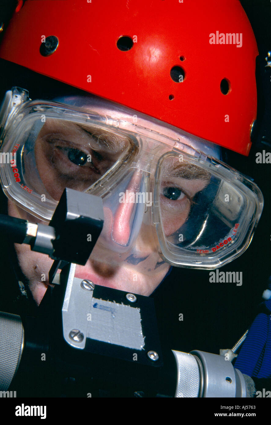 Diver uses heads up display on CisLunar rebreather Stock Photo Alamy
