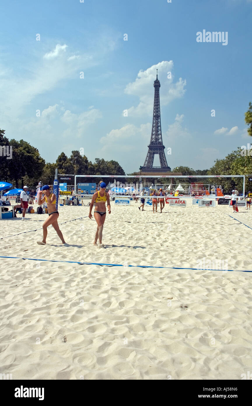 People playing beach volley ball on an artificial field near the Eiffel tower, during the Paris Plage event, Paris, France Stock Photo