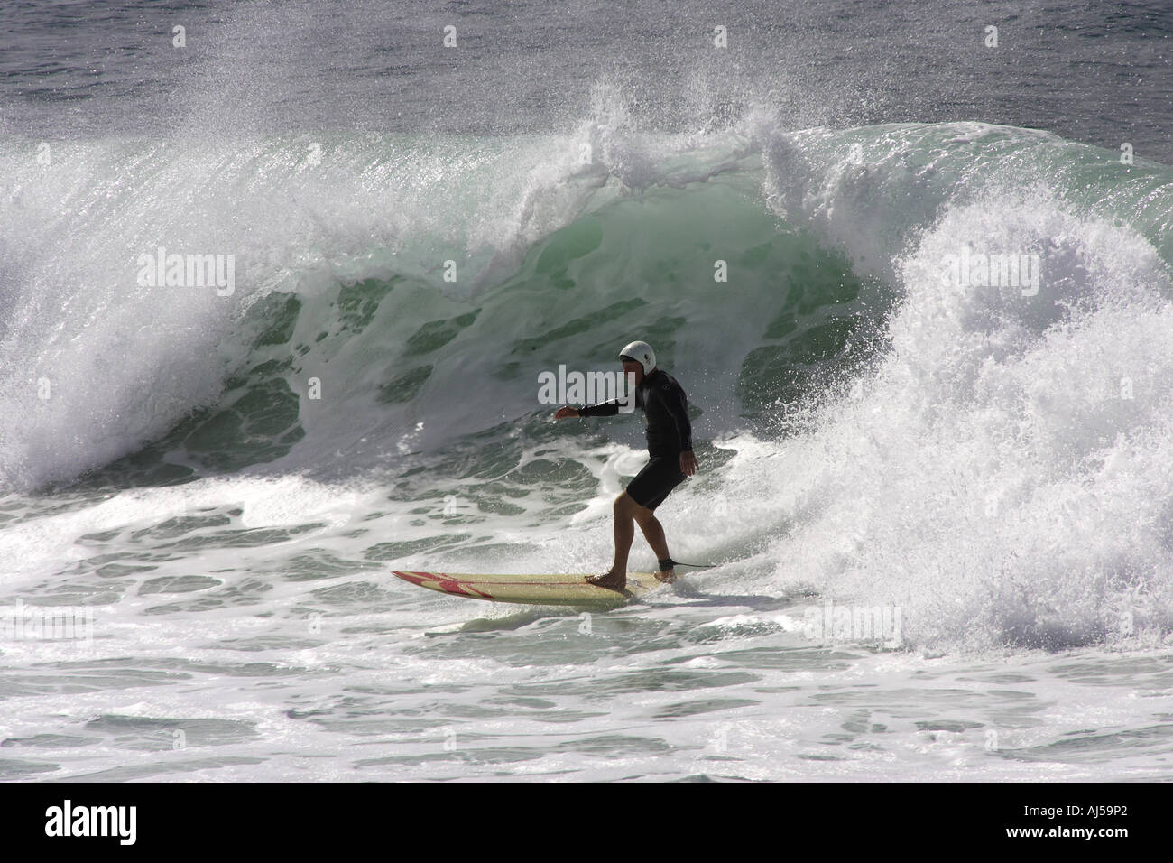 Rides Wave High Resolution Stock Photography and Images Alamy