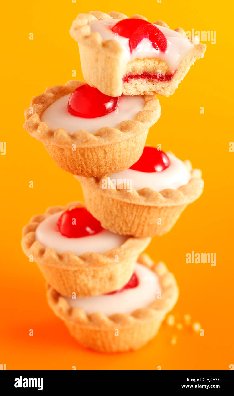 BAKEWELL TARTS CUPCAKES Stock Photo
