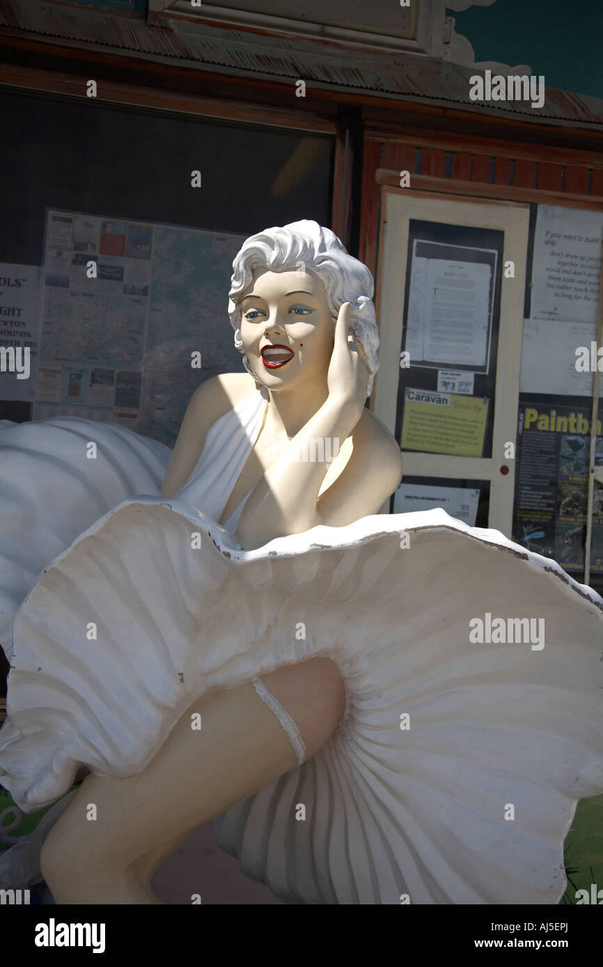 Marilyn Monro model outside Fredo Pies shop in Frederickton New South Wales NSW Australia Stock Photo
