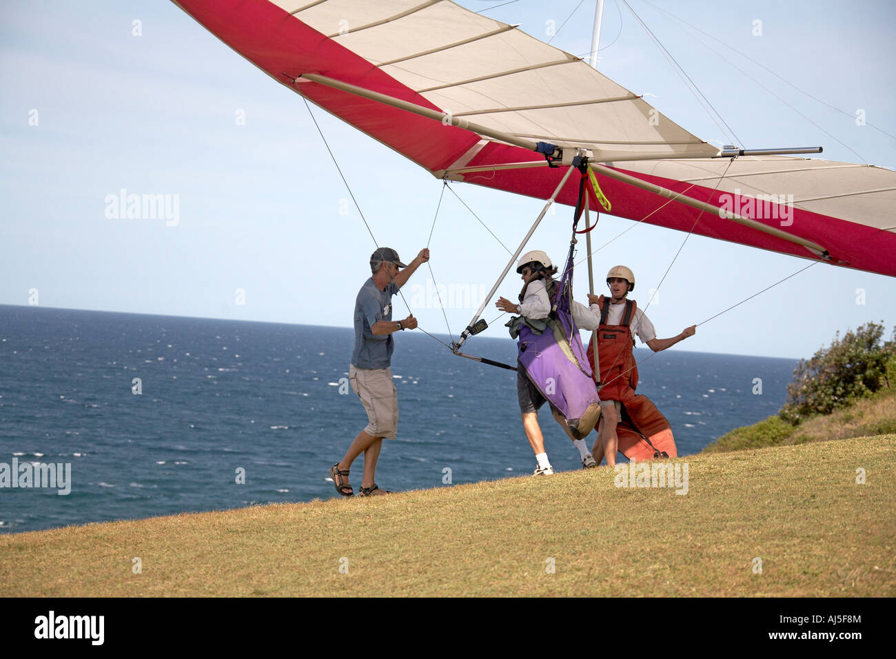 Hang glider take off hires stock photography and images Alamy