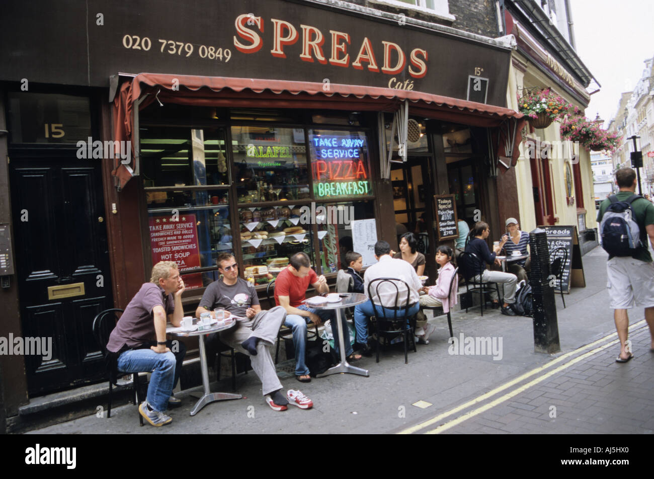 Spreads Cafe In Covent Garden London Stock Photo Alamy