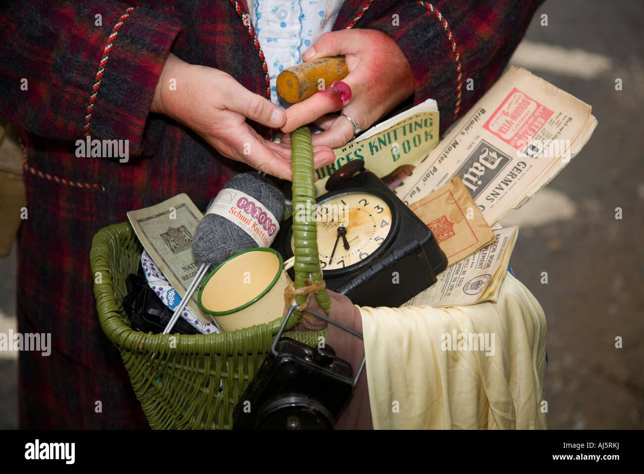 Wartime clock hi-res stock photography and images - Alamy