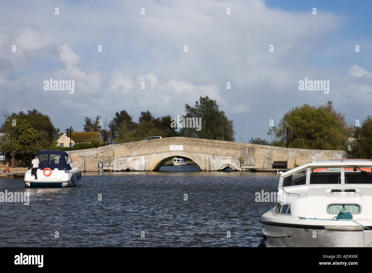 Potter Heigham Bridge, Potter Heigham, River Thurne, Norfolk Broads