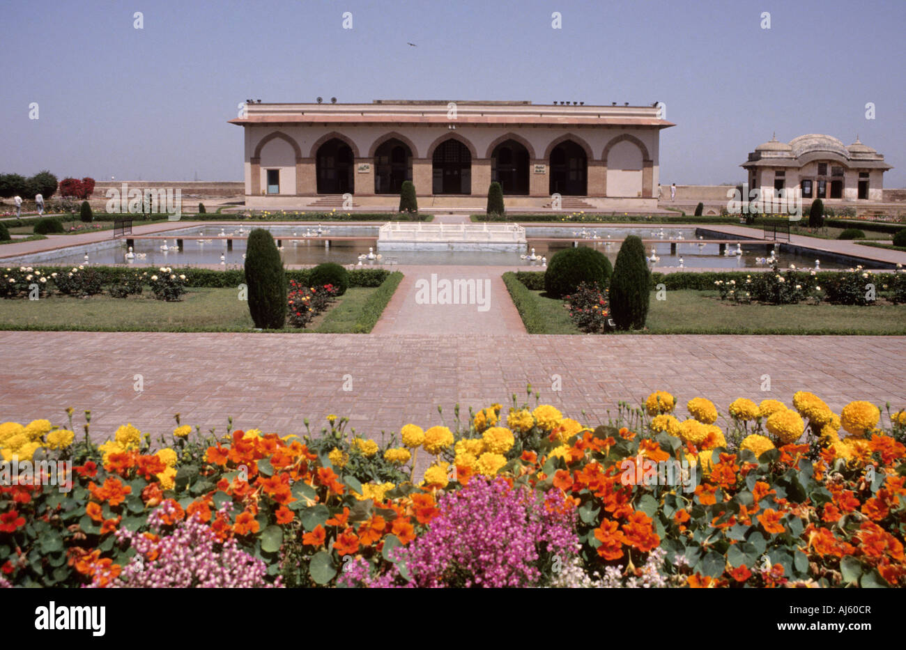 Pakistan Lahore Lahore Shalimar Gardens The Fort Stock Photo Alamy