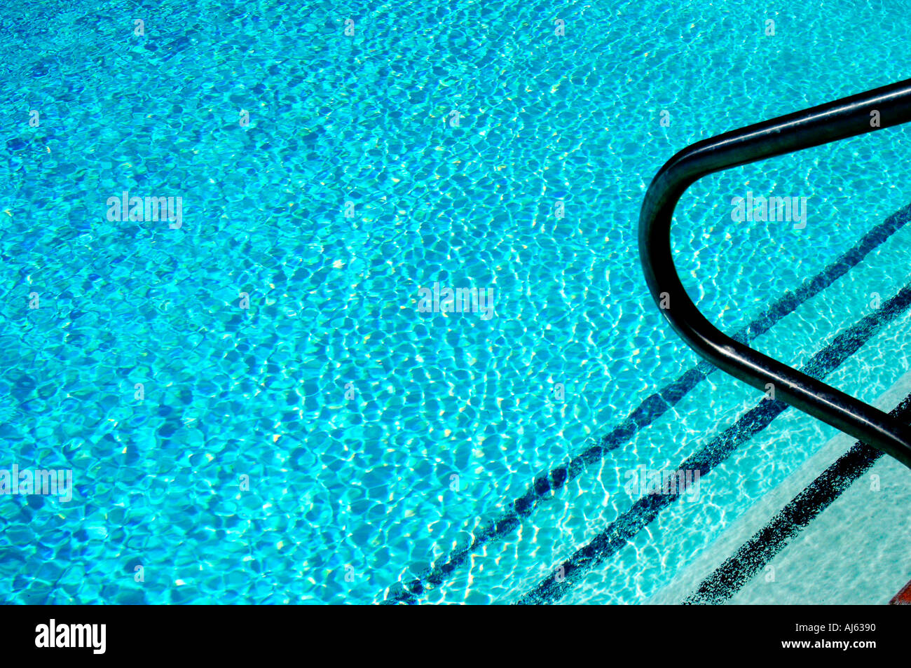 Outside swimming pool steps hi-res stock photography and images - Alamy