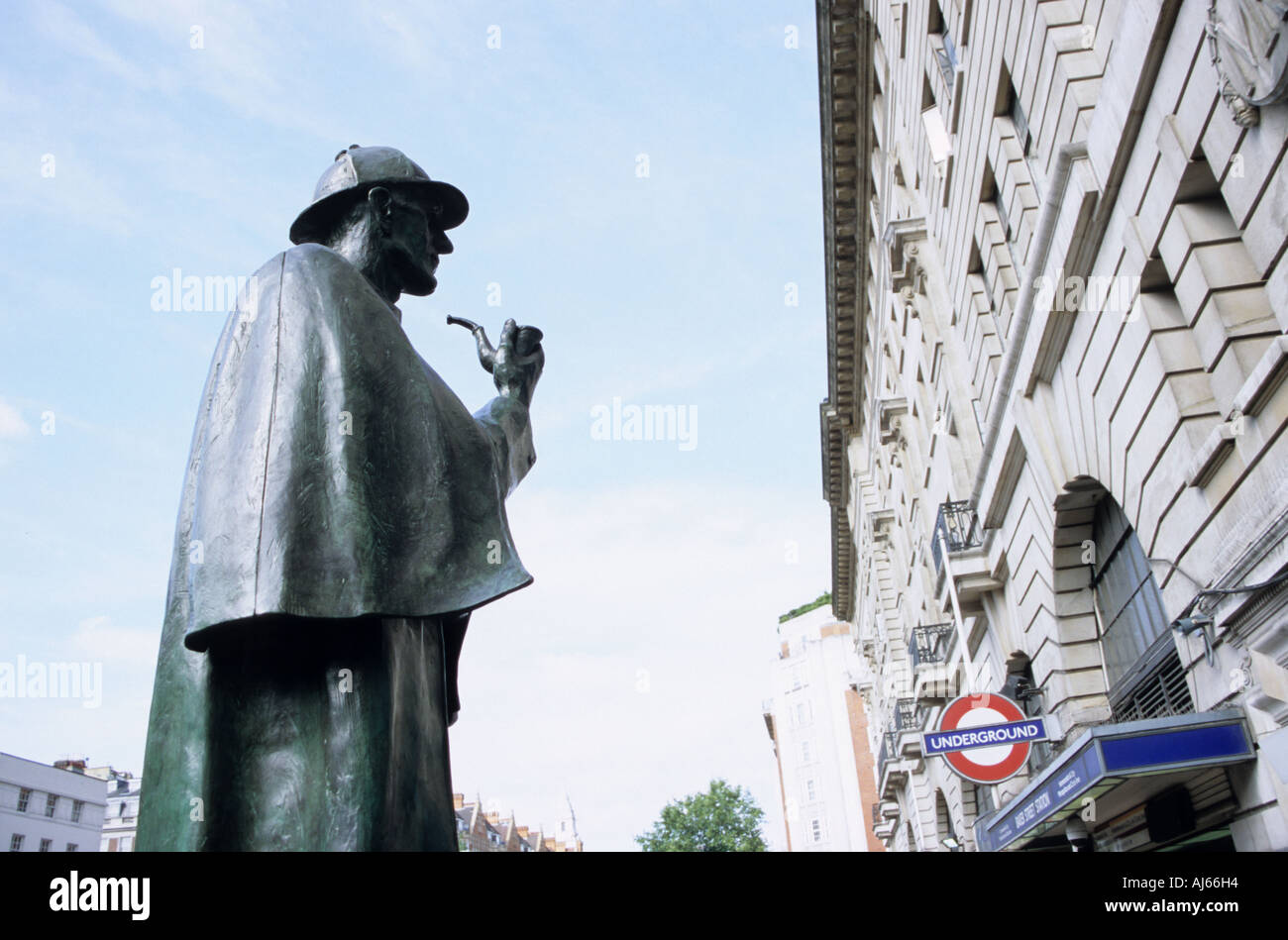 Sherlock Holmes Statue London Stock Photo Alamy