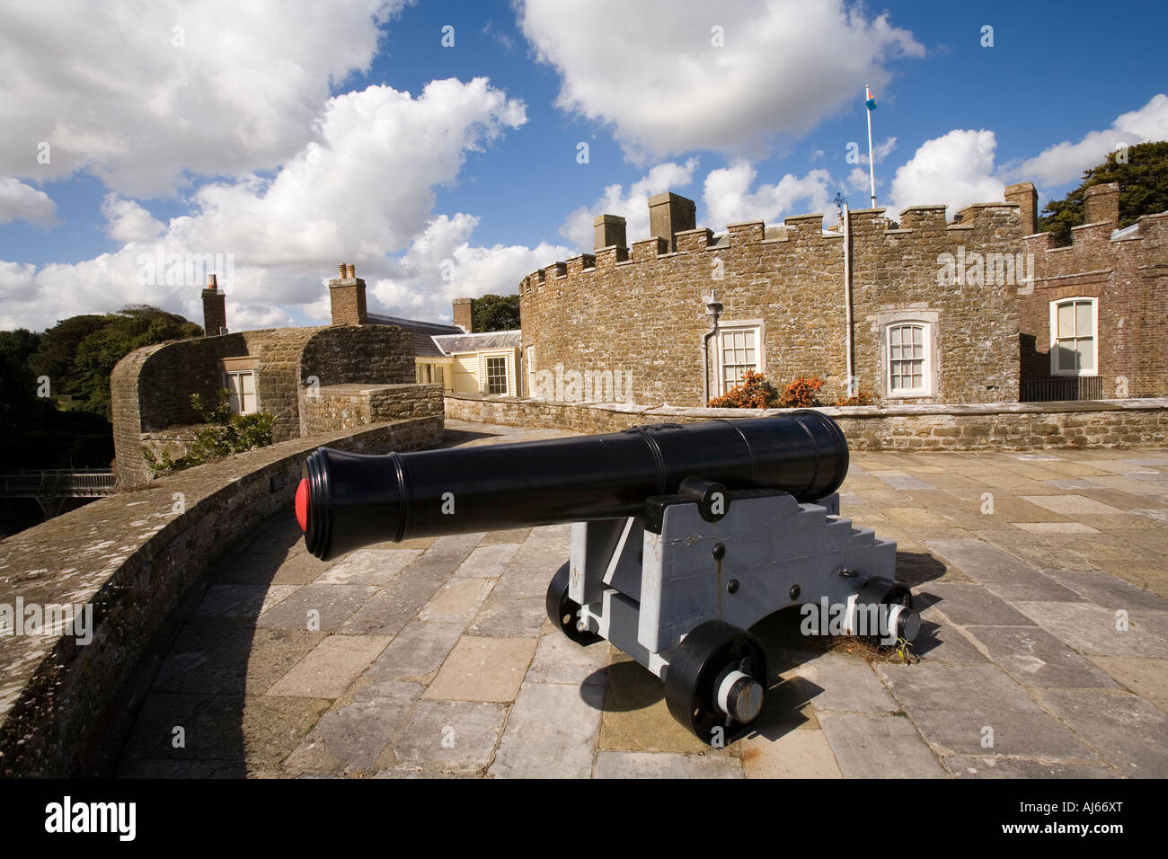 UK Kent Deal Walmer Castle Tudor cannon on the battlements Stock Photo