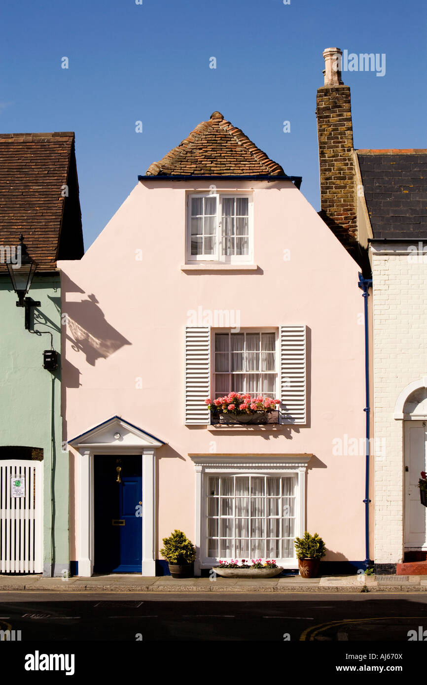 UK Kent Deal Old Town Middle Street pink painted cottage with hipped tiled roof Stock Photo