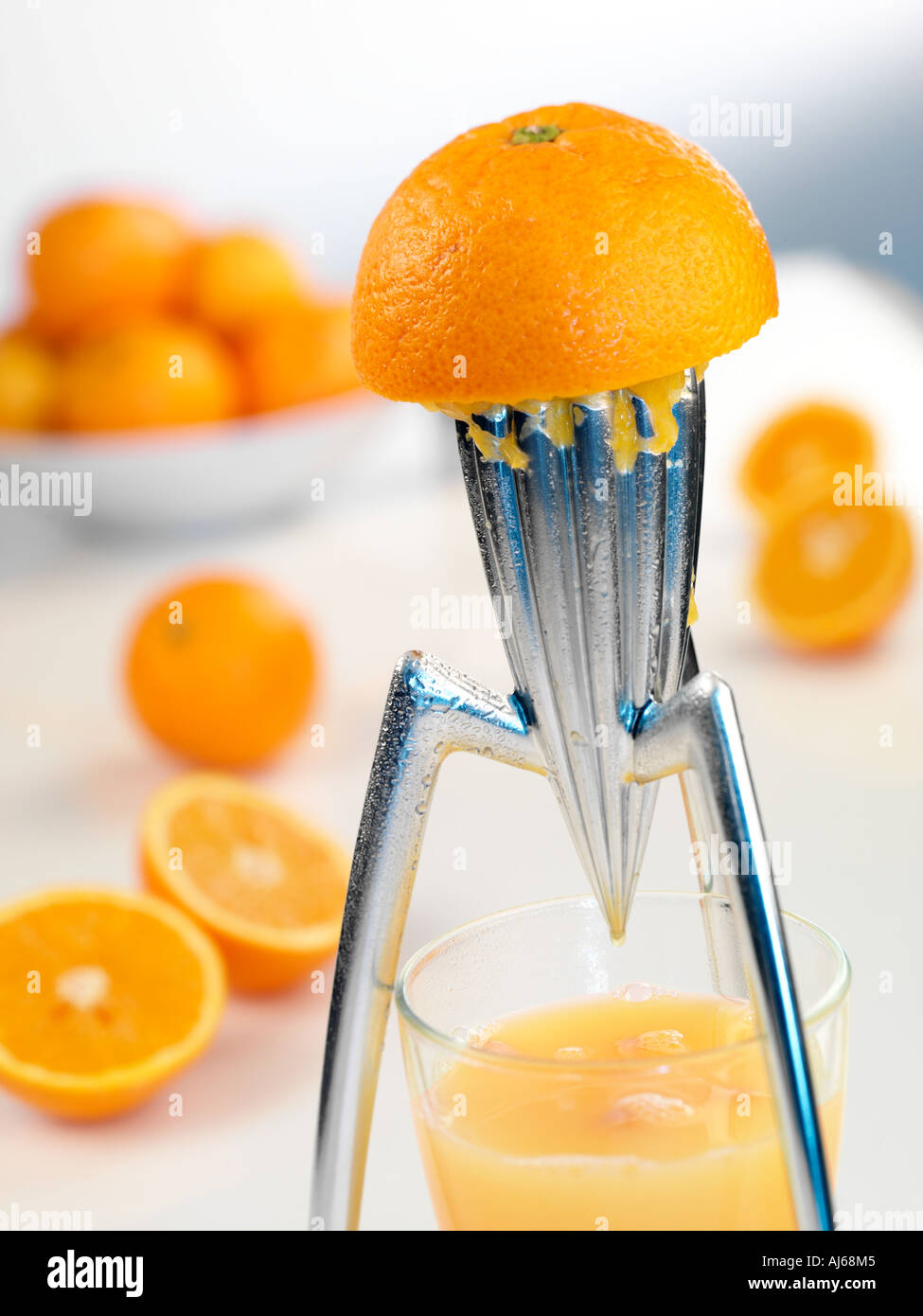 ORANGE SQUEEZER / JUICER Stock Photo Alamy