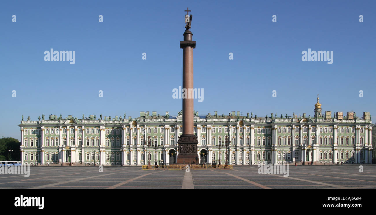 Hermitage Palace and square including the Alexander Column the Winter Palace St Petersburg Russia 2005  Stock Photo