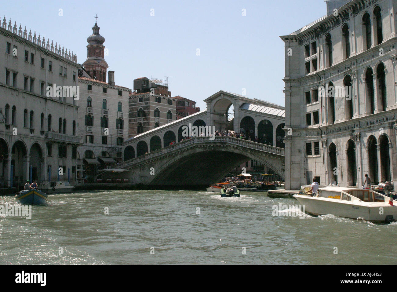 Rialto bridge from Grand Canal Stock Photo - Alamy