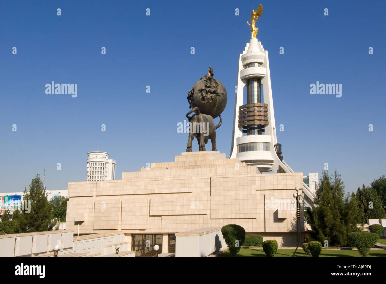 Neutrality Arch Ashgabat Turkmenistan Stock Photo Alamy