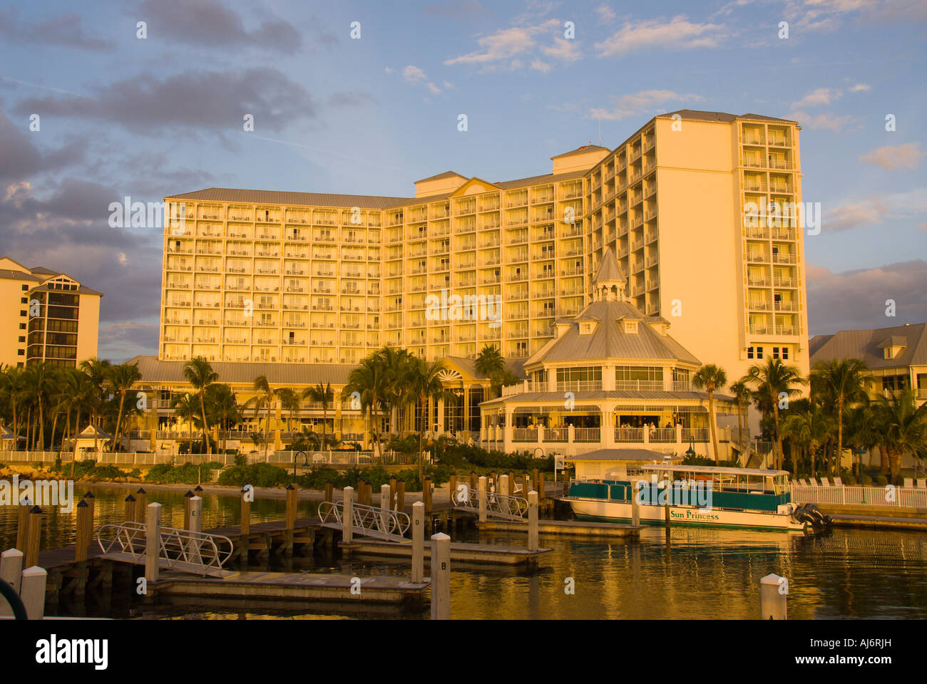 Boat dock palm trees sanibel harbour hotel pine island sound hires