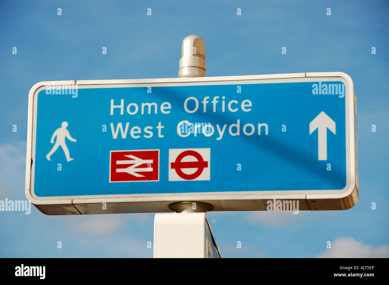 Sign for visitors to the Home Office, Lunar House, Croydon Stock Photo