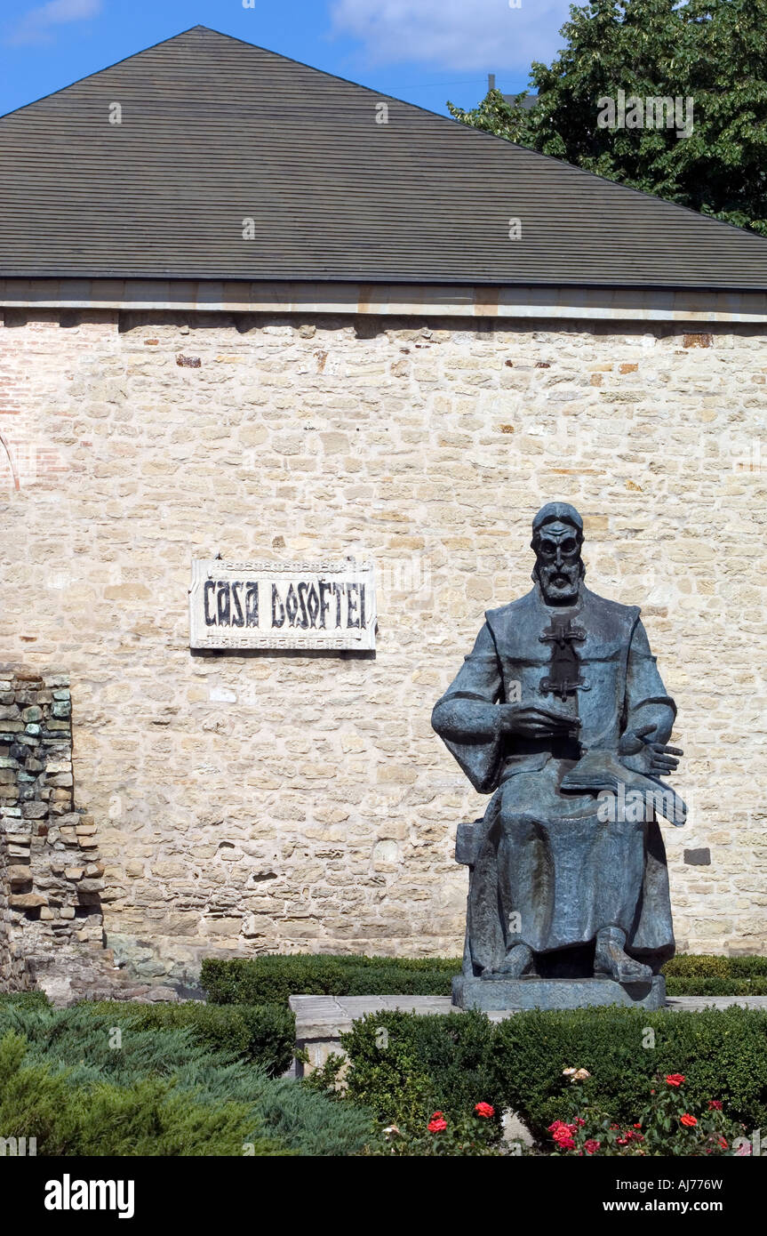 Romania Moldavia Iasi history historic memorial statue monument Stock Photo
