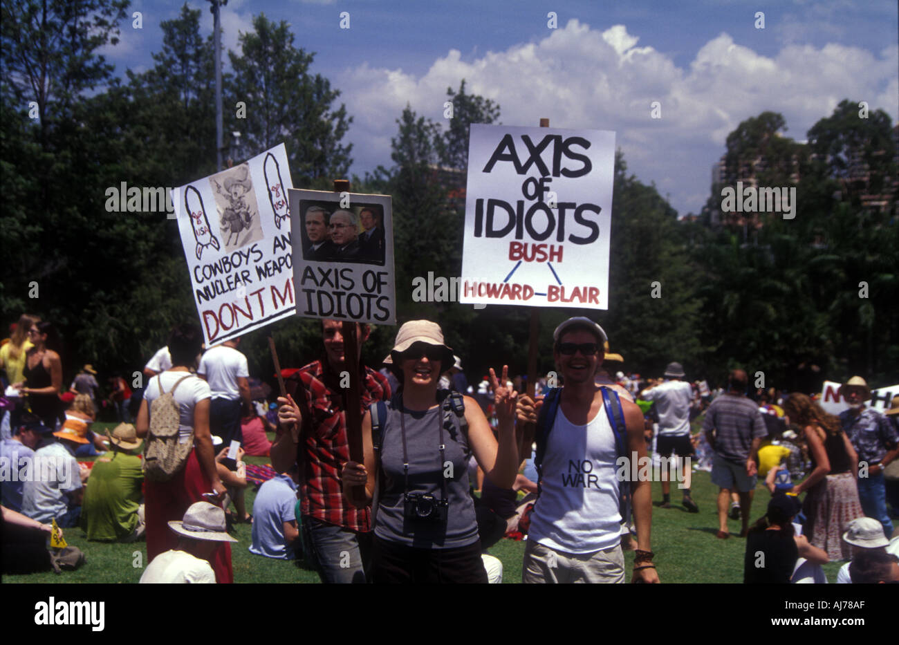 axis of idiots protest sign banner iraq invasion 2003 2409 Stock Photo