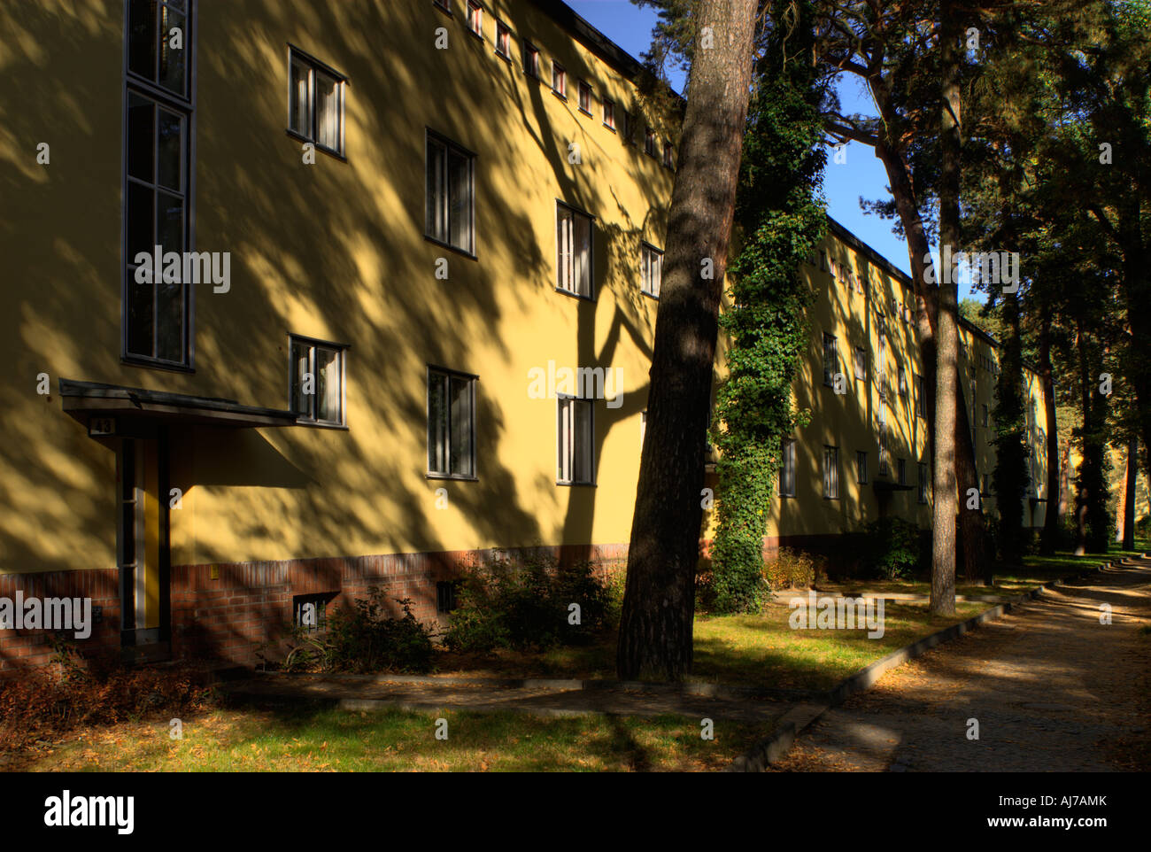 Berlin. Grosssiedlung Onkel-Toms-Huette von Architekt Bruno Taut in Berlin Zehlendorf. Wilskistrasse. Stock Photo