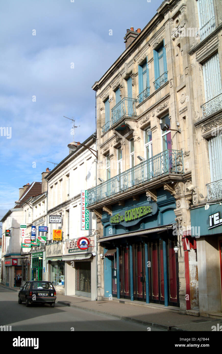 Bar sur aube hires stock photography and images Alamy