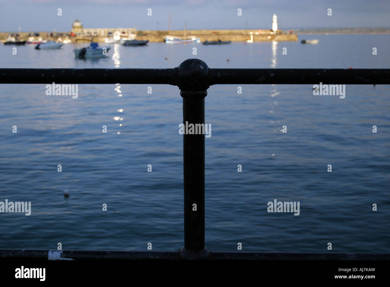 Seaside railing hi-res stock photography and images - Alamy