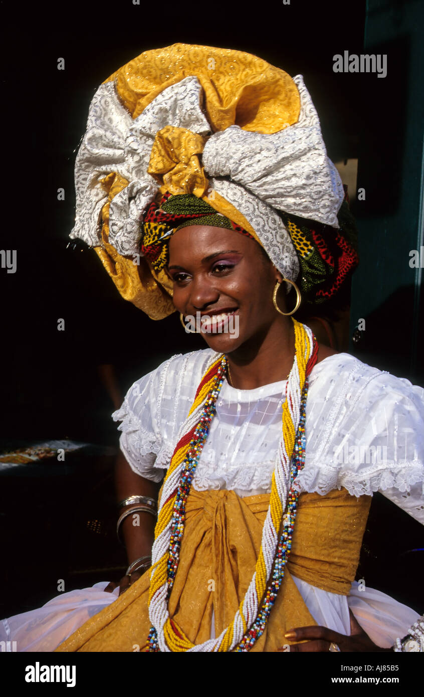 Bahiana woman in traditional dress, Salvador, Bahia, Brazil Stock Photo -  Alamy