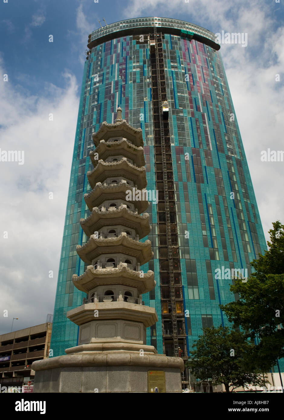 Beetham tower Birmingham with the Pergoda from Fujian in China Stock Photo