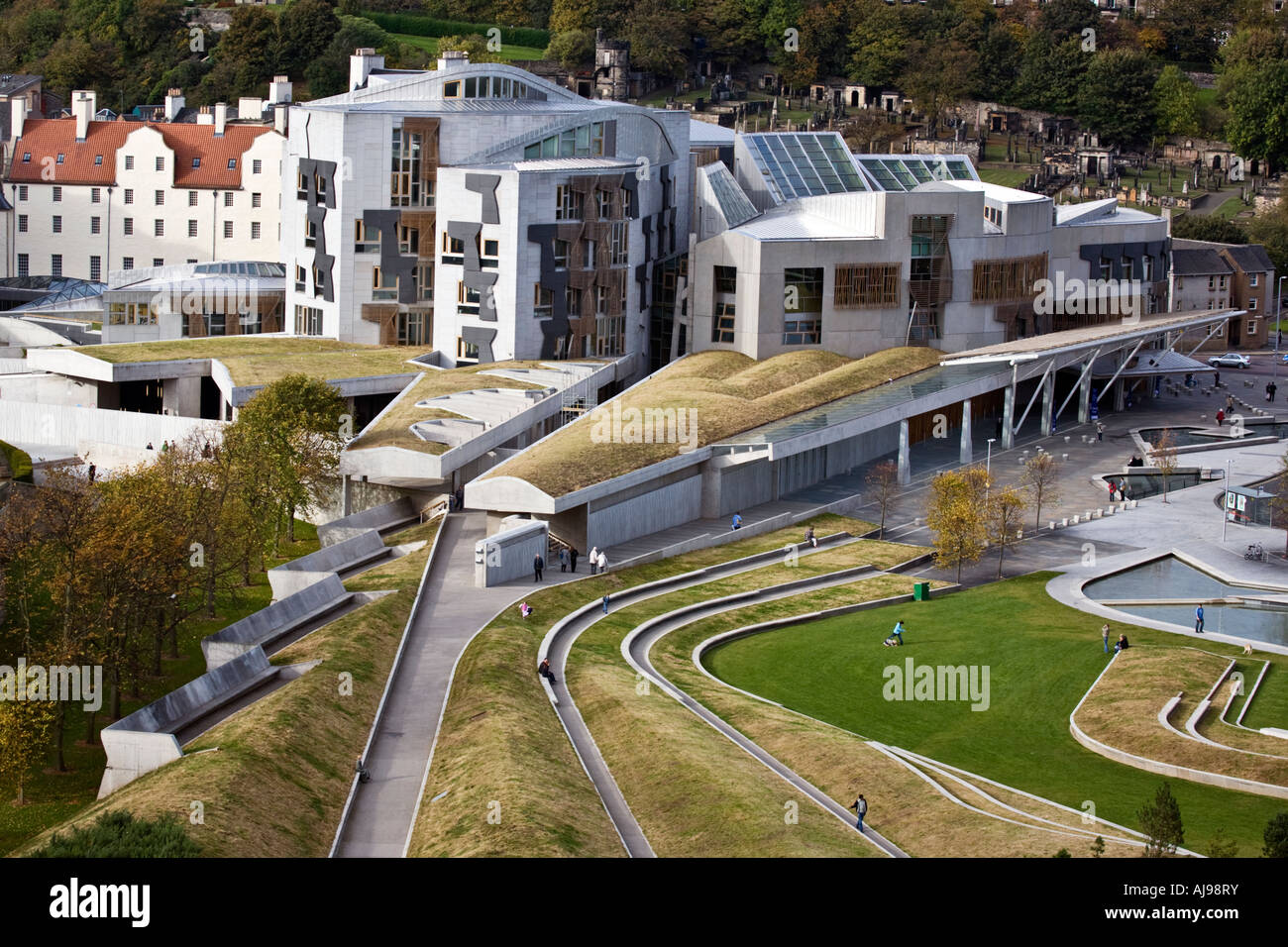 the-scottish-parliament-building-holyrood-edinburgh-designed-by-enric