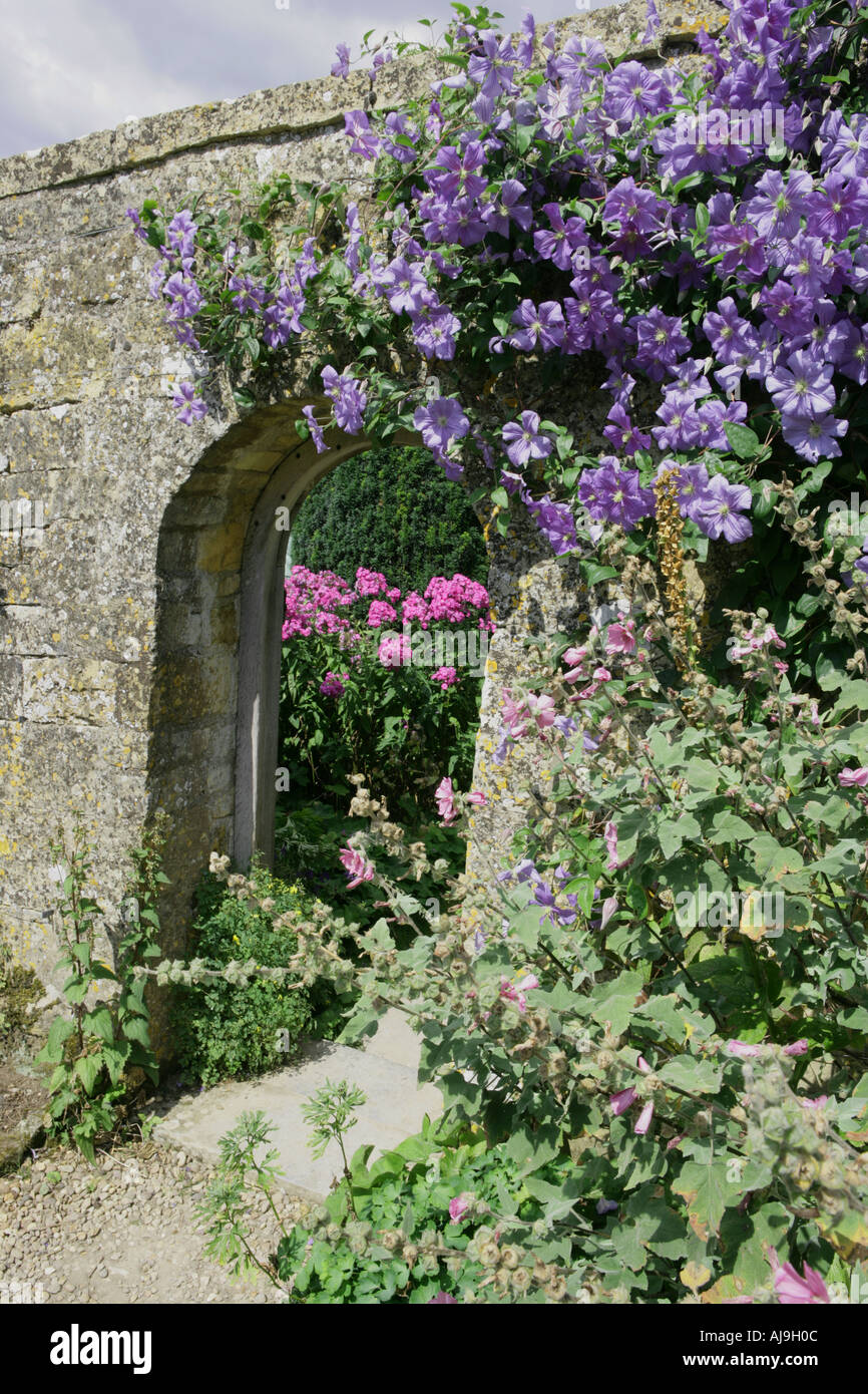 A garden in the cotswold village of Snowshill Stock Photo