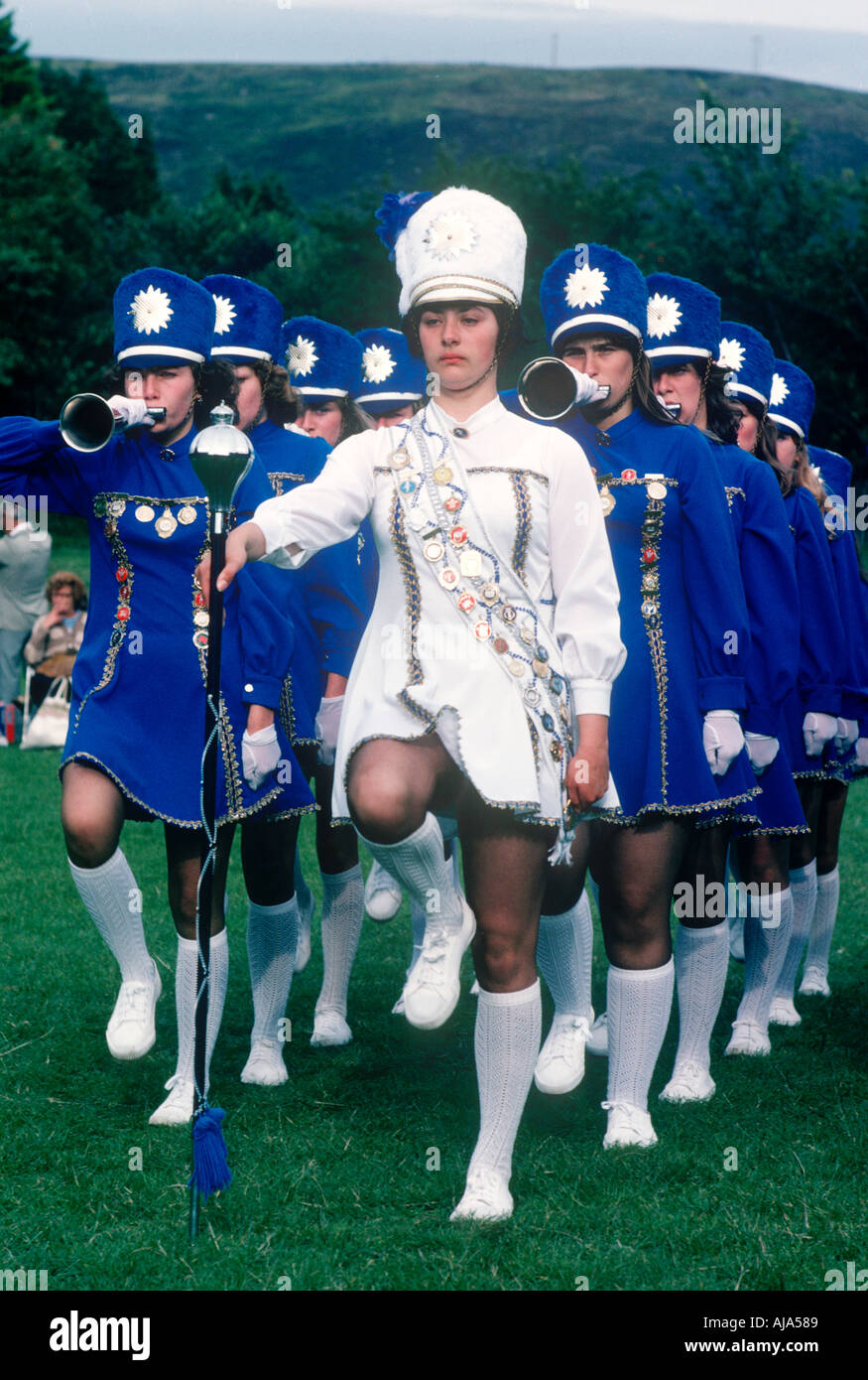 uk-wales-the-rhonnda-valley-marching-youth-jazz-band-sb-stock-photo
