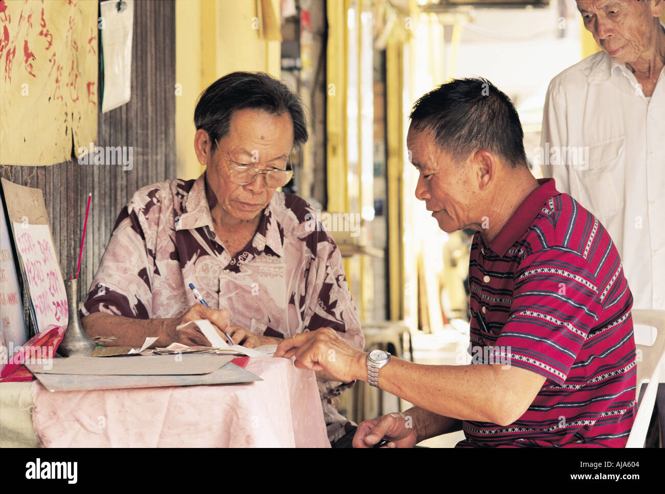Roadside Fortune Teller in Kuala Lumpur Stock Photo Alamy