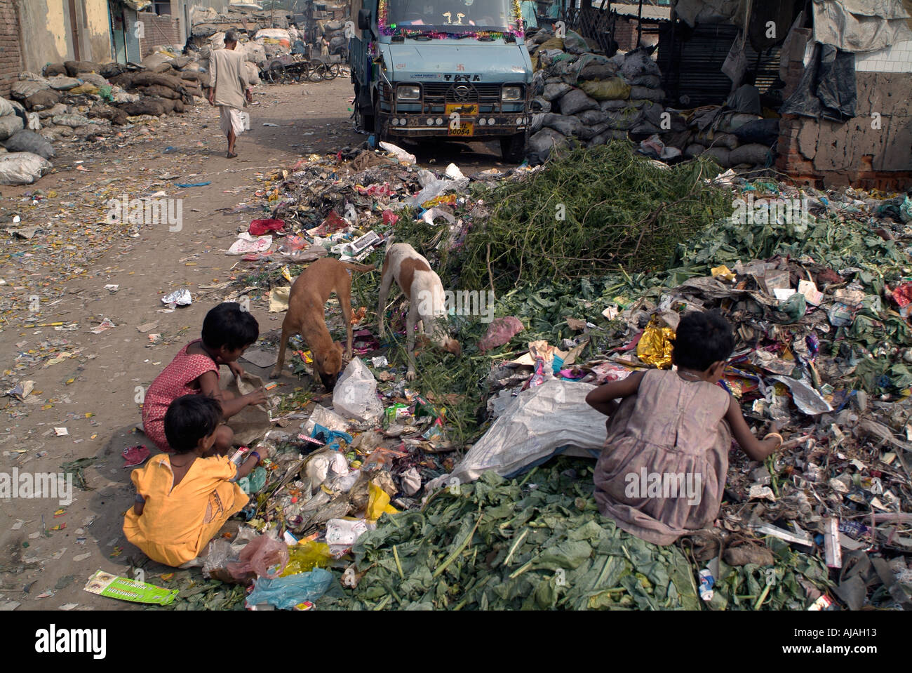 Rag Picker Girl High Resolution Stock Photography and Images Alamy