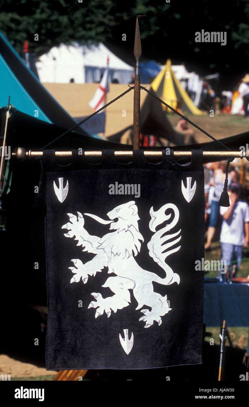 Medieval coat of arms hi-res stock photography and images - Alamy