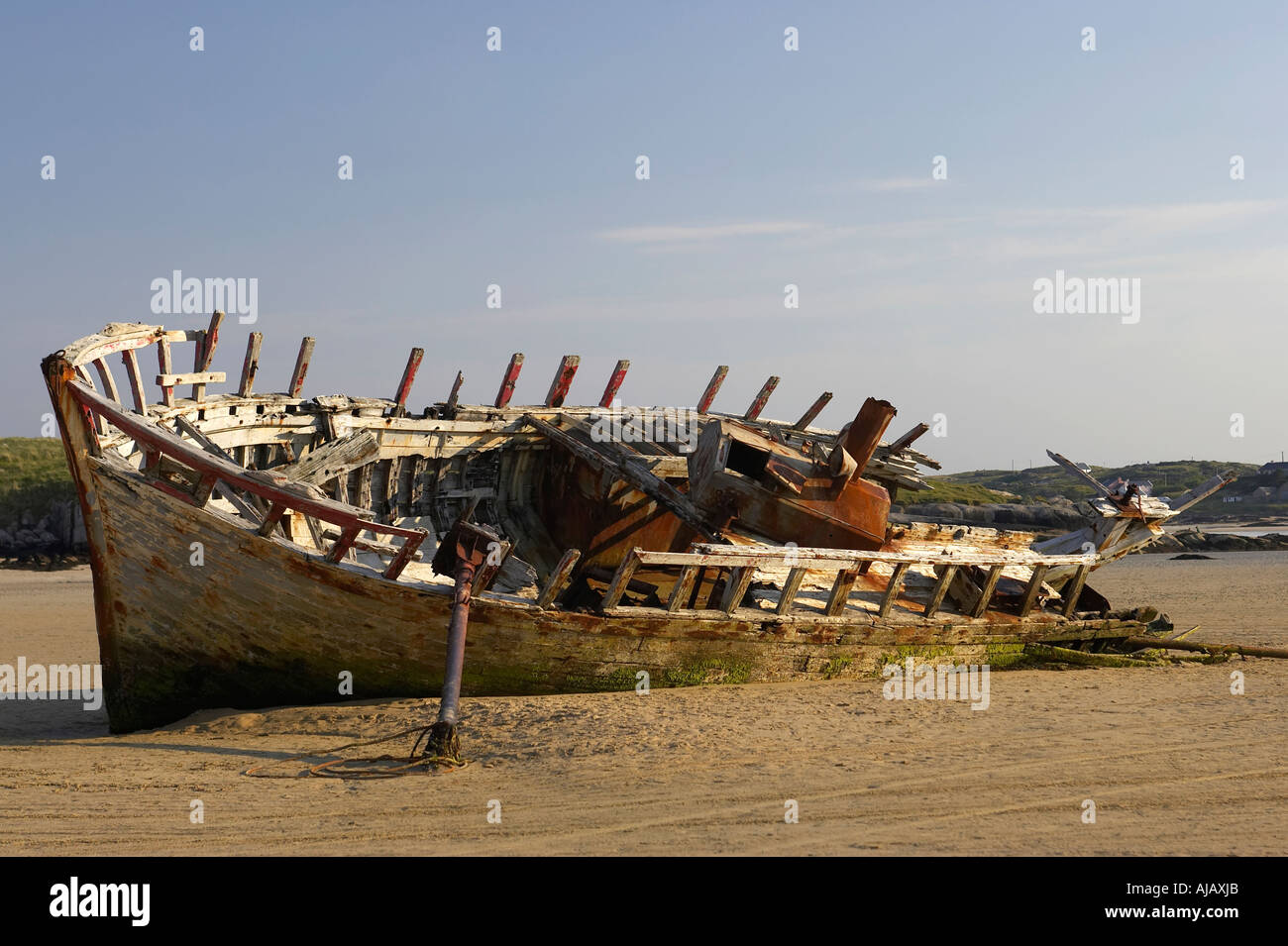 bad eddie boat wreck on Magheraclogher beach bunbeg beach in gweedore gaoth dobhair gaeltacht county Donegal Republic of Ireland Stock Photo