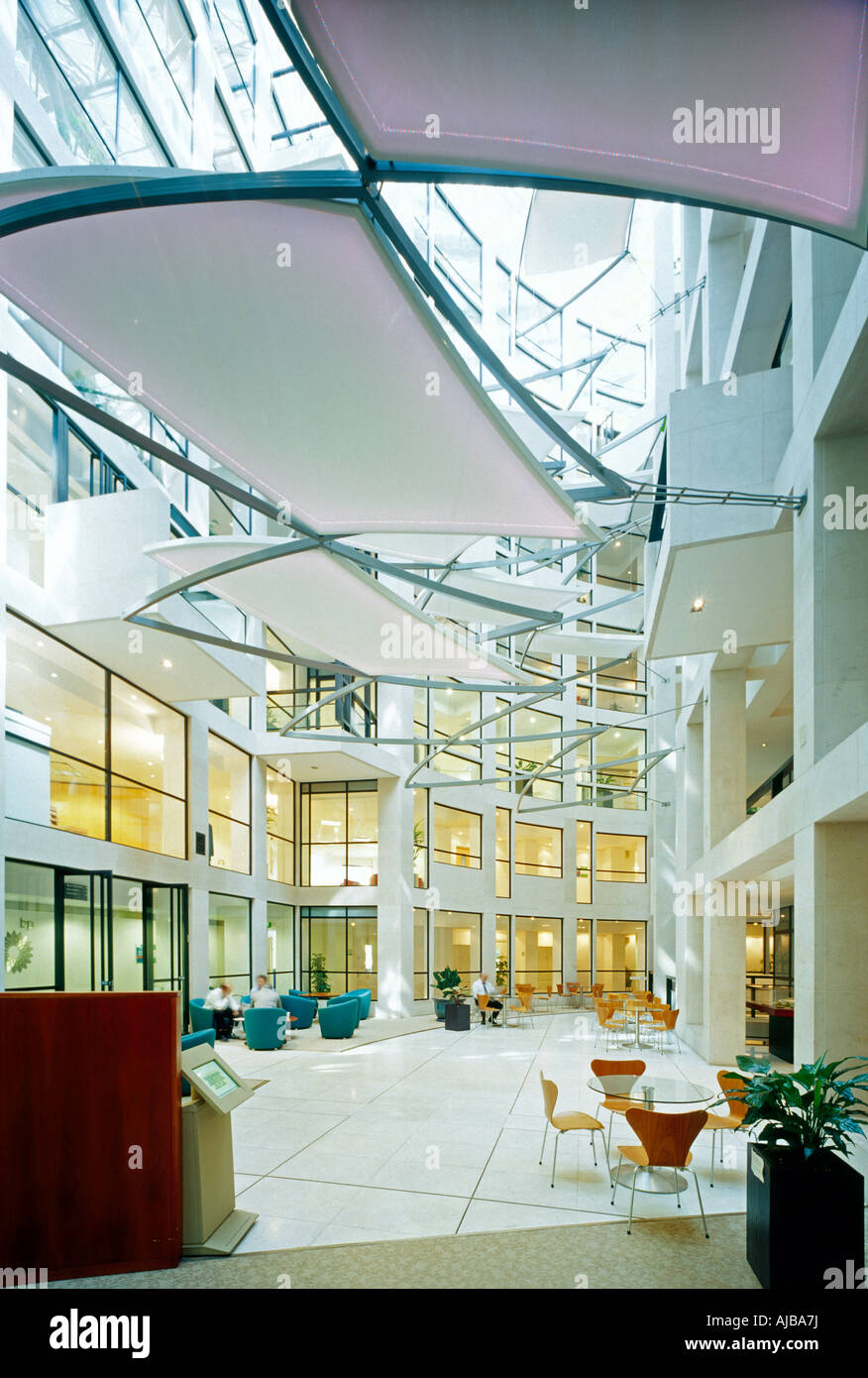 Atrium of office building on Finsbury Circus London EC2 England MXXZsm Stock Photo