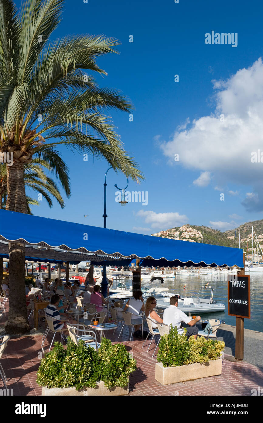 Restaurant on the seafront in Puerto Andratx (Port d'Andratx), Mallorca,  Spain Stock Photo - Alamy
