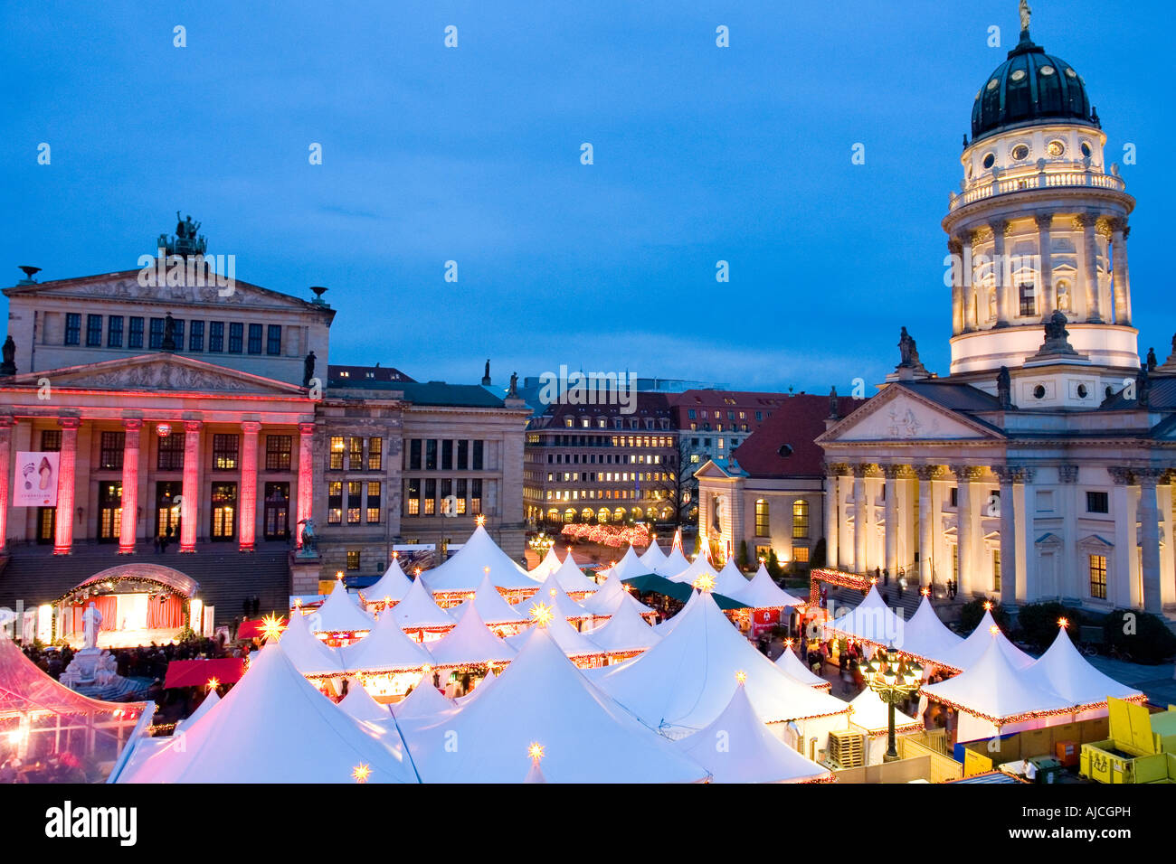 EU DE Germany Capital Berlin The very famous Christmas Market on the Gendarmenmarkt with the Schauspielhaus Stock Photo