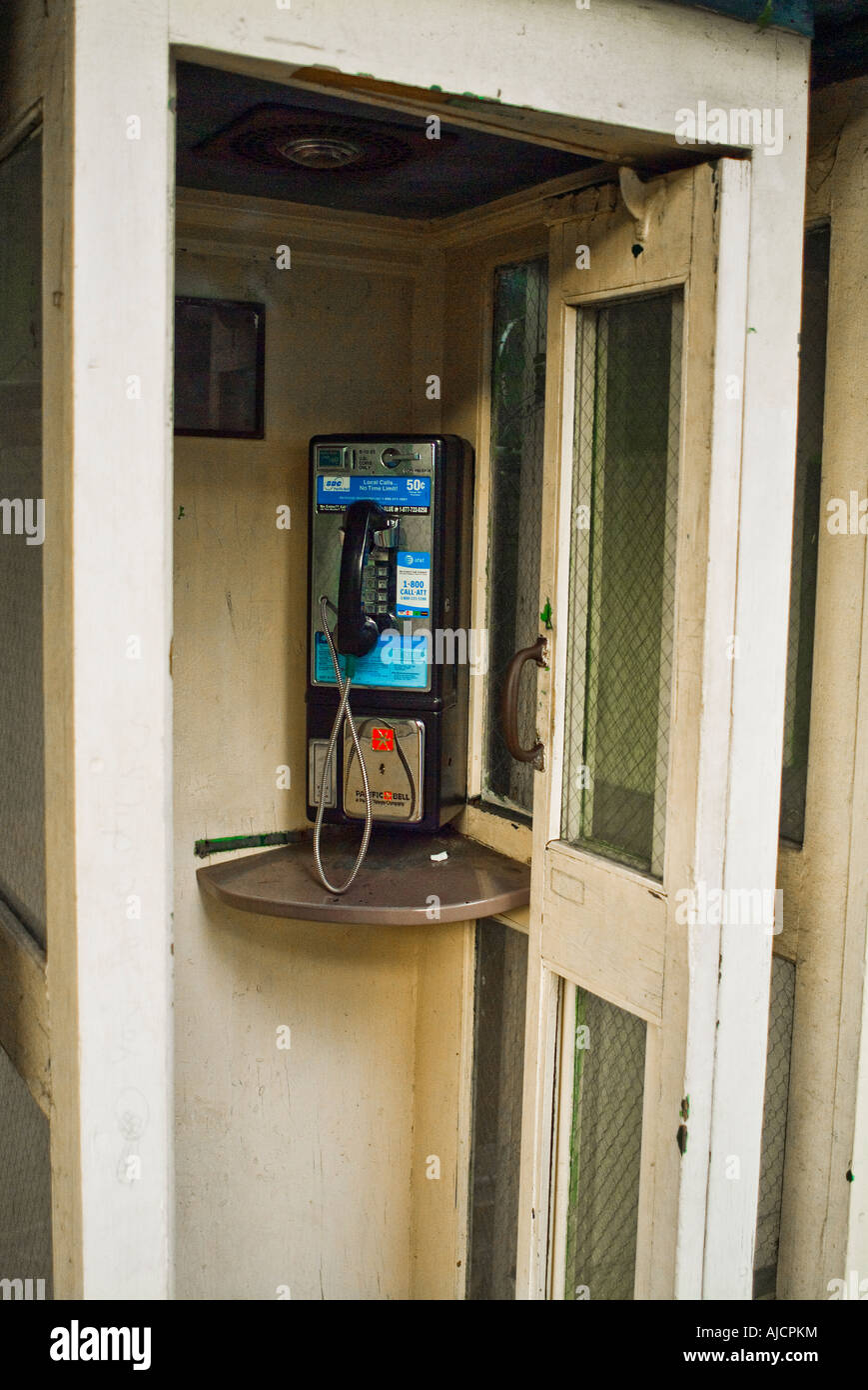 Vintage american phone booths hires stock photography and images Alamy