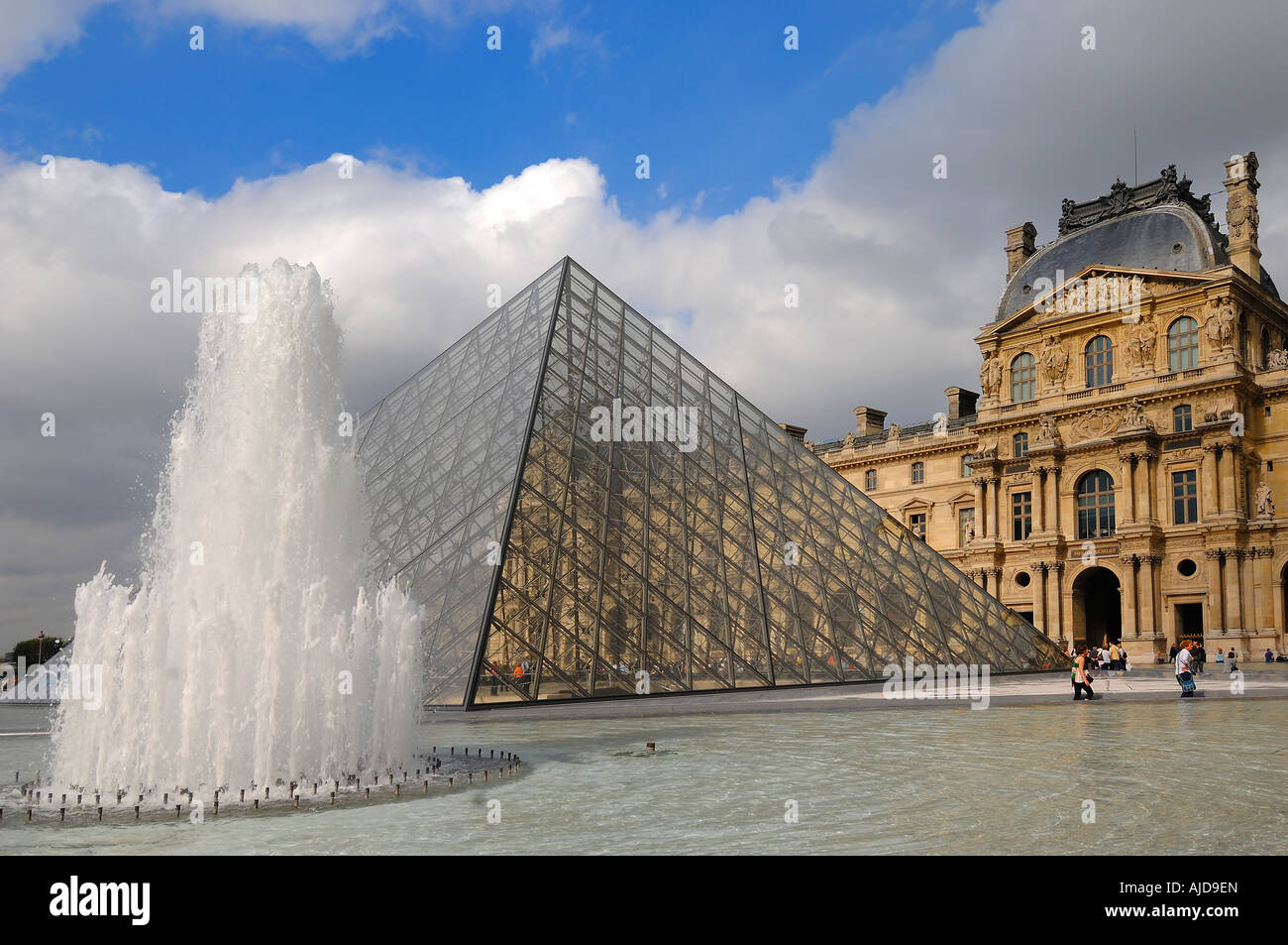 General view with the louvre hi-res stock photography and images - Alamy