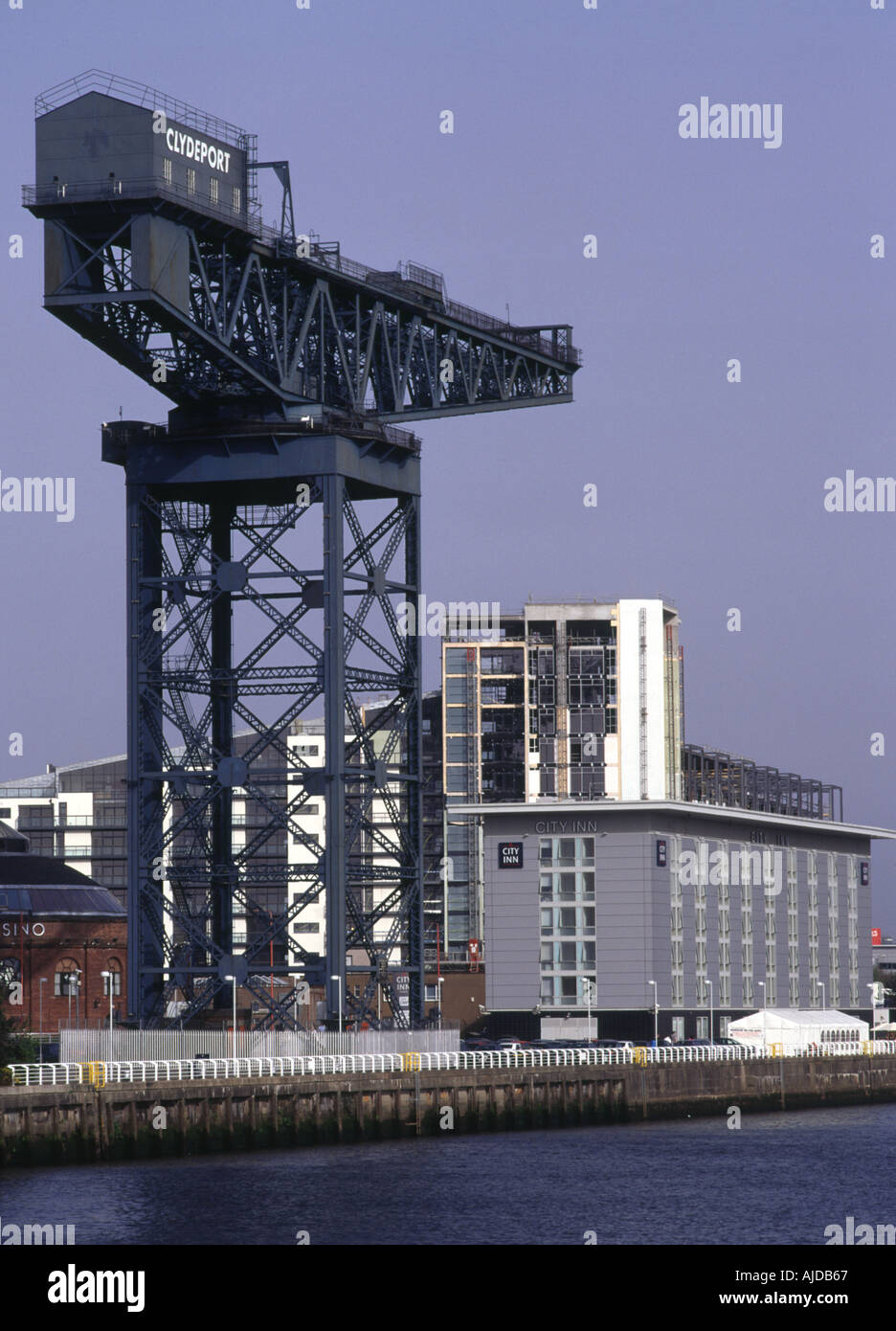 dh  RIVER CLYDE GLASGOW Clydebank Port Finnieston crane and modern buildings riverside quay Stock Photo
