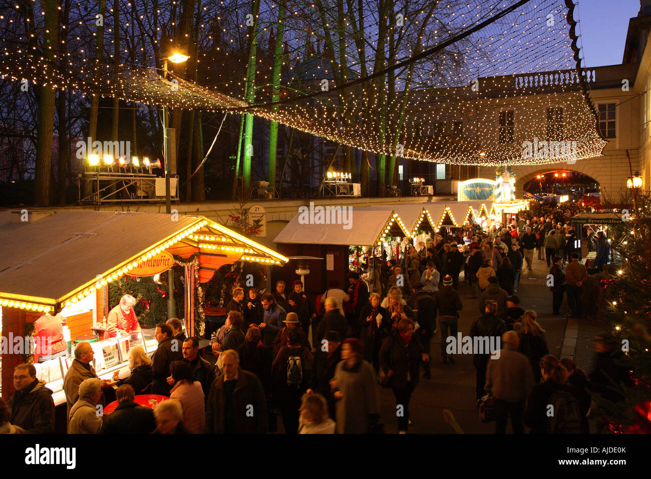 Berlin Mitte Berliner Unter Den Linden Weihnachtsmarkt Weihnachten