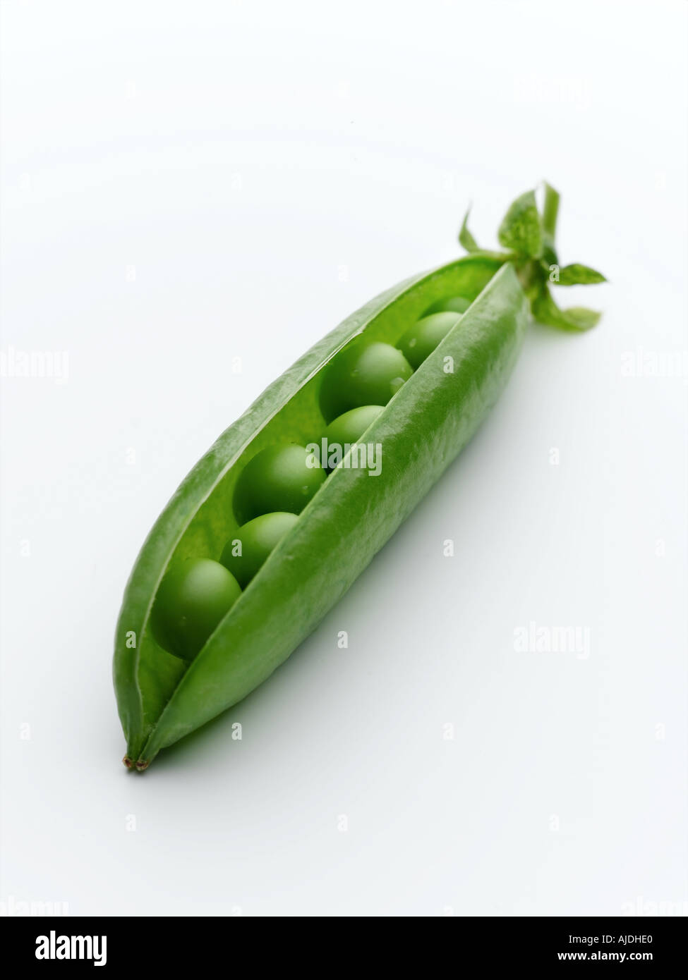 Split open pea pod hires stock photography and images Alamy