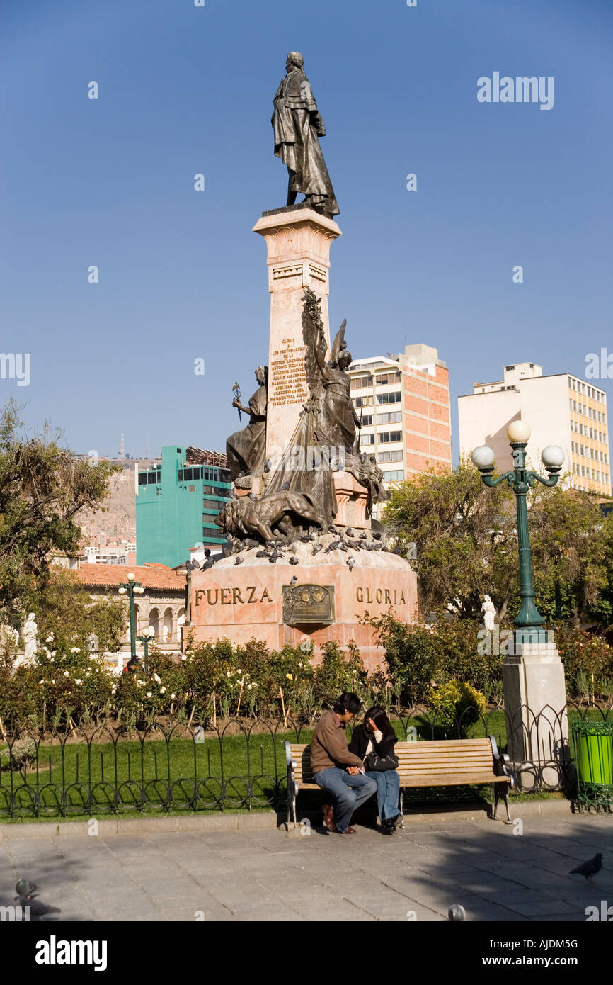 Statue of Pedro Domingo Murillo in the Plaza Murillo with a young couple in front, La Paz, Bolivia Stock Photo