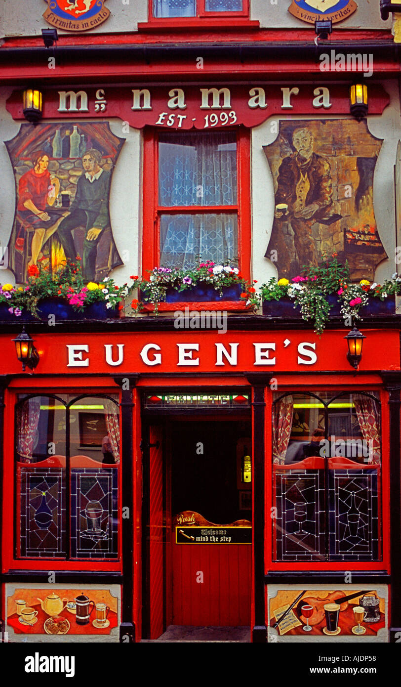 Eugenes pub hires stock photography and images Alamy