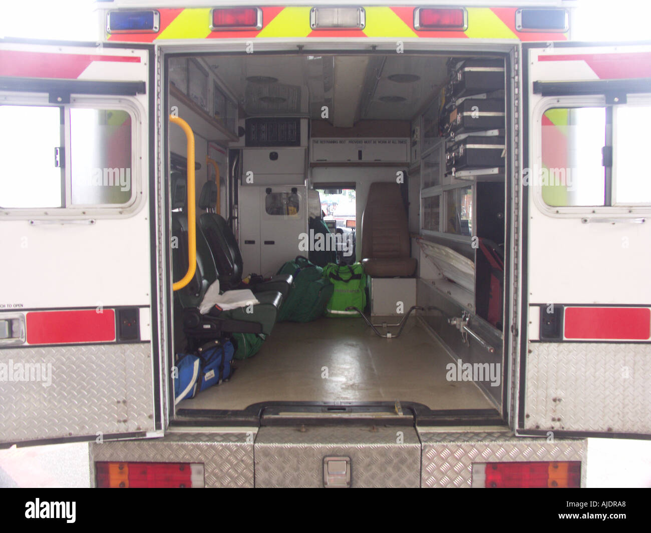 Nhs ambulance doors open hi-res stock photography and images - Alamy