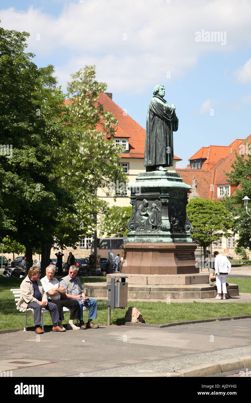 Thueringen Thuringia Eisenach Martin Luther Denkmal Denkmaeler Monument ...